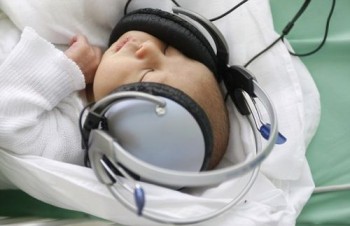 Mozart in cuffia per i neonati (3)